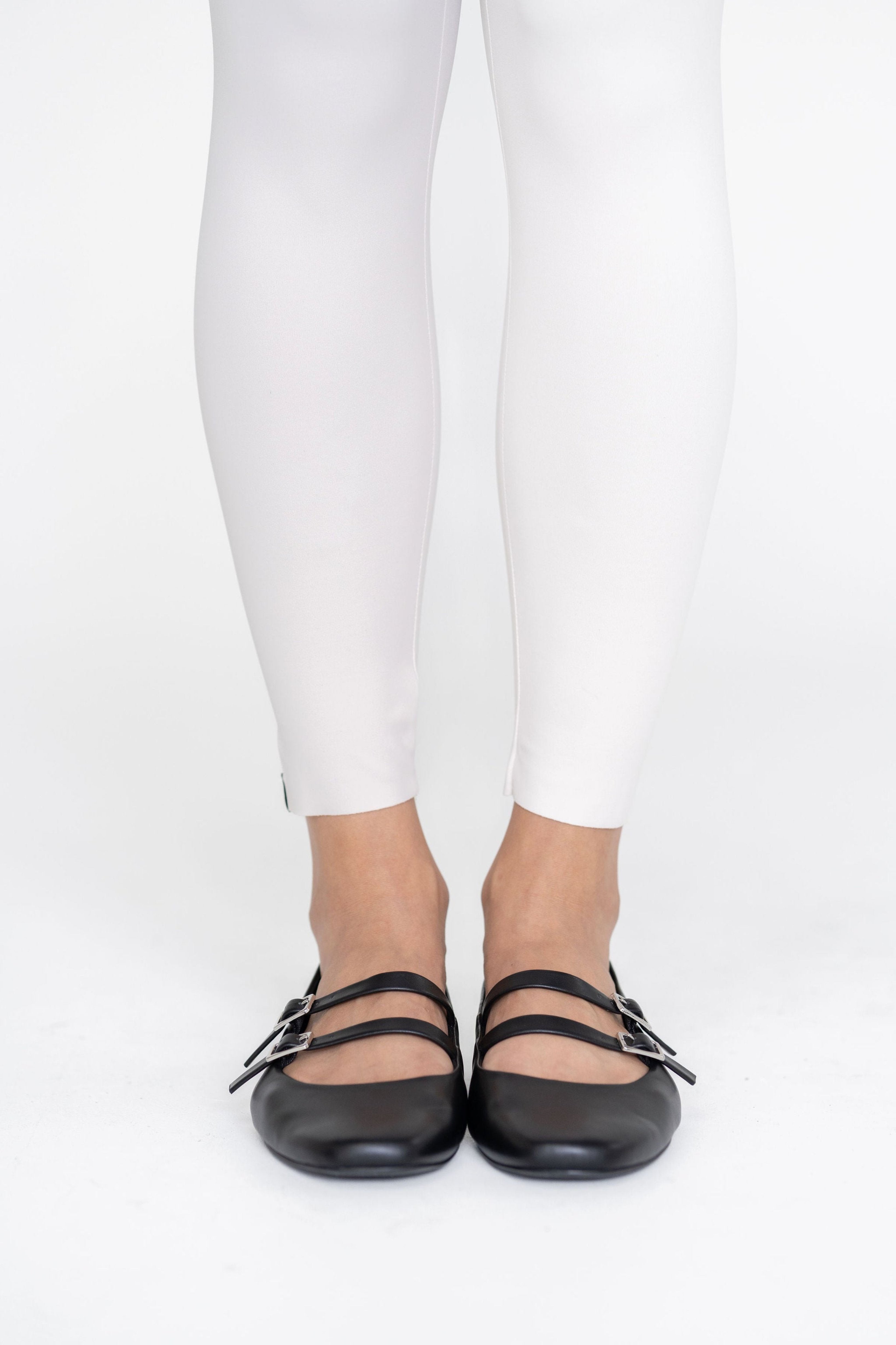 Essential Leggings - White Grey